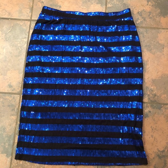 Dresses & Skirts - SALE Sequined skirt size large